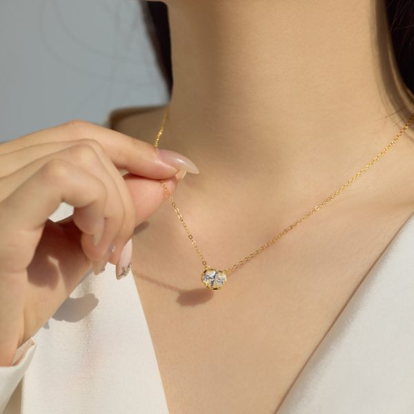 [Moissanite] 925 Sterling Silver 18K Gold Plated Oval Cut Necklace