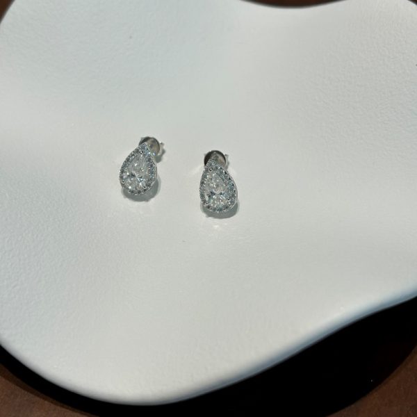 [Moissanite] 925 Sterling Silver Pear Cut Earrings