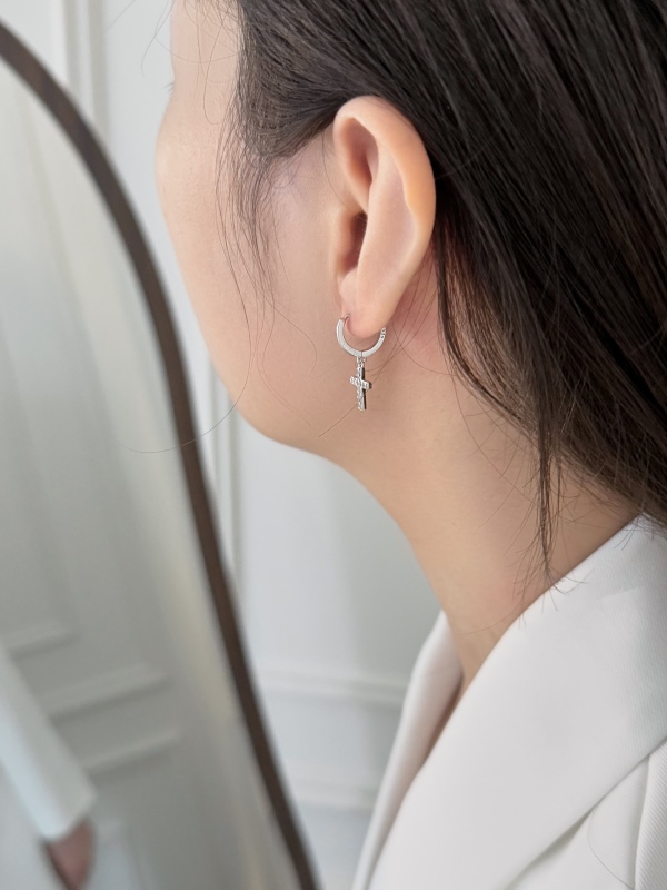 925 Sterling Silver 18K Gold Plated Cubic Zirconia Earrings - Image 5