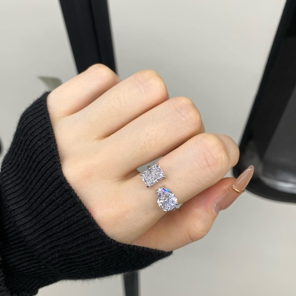 925 Sterling Silver Pear and Rectangular Cut Ring - Image 5