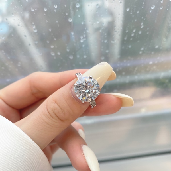 925 Sterling Silver Cubic Zirconia Ring - Image 5
