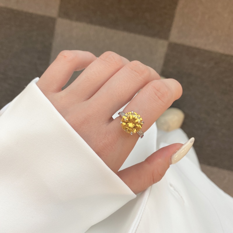 925 Sterling Silver Cubic Zirconia Ring - Image 3