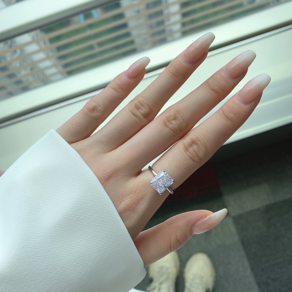 925 Sterling Silver 8A Cubic Zirconia Ring - Image 5