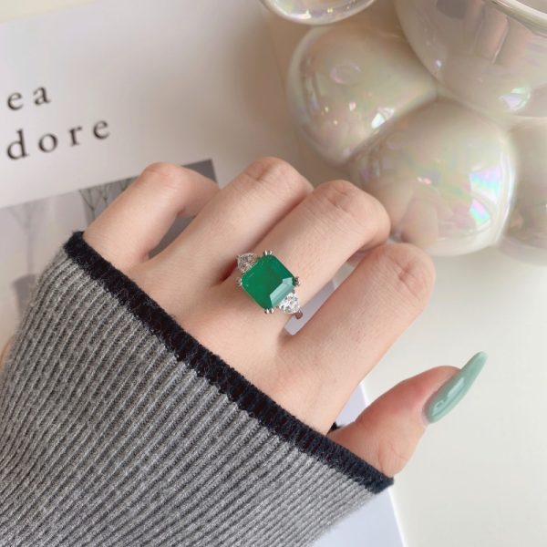 925 Sterling Silver Synthetic Emerald Ring