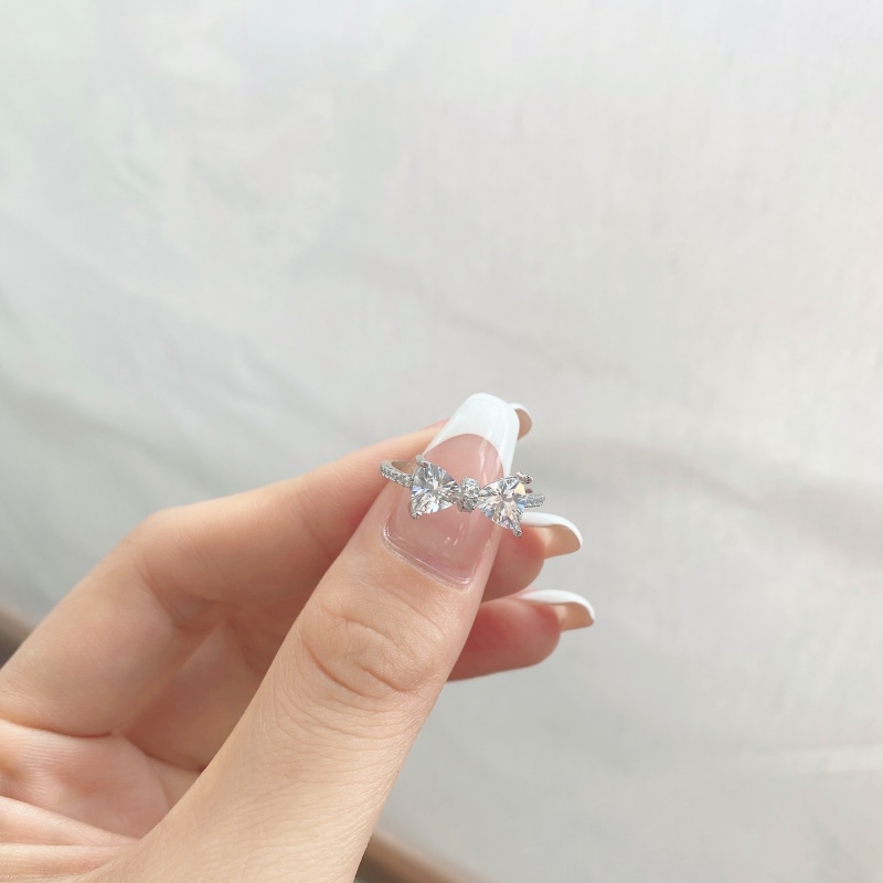 925 Sterling Silver Cubic Zirconia Ring - Image 2