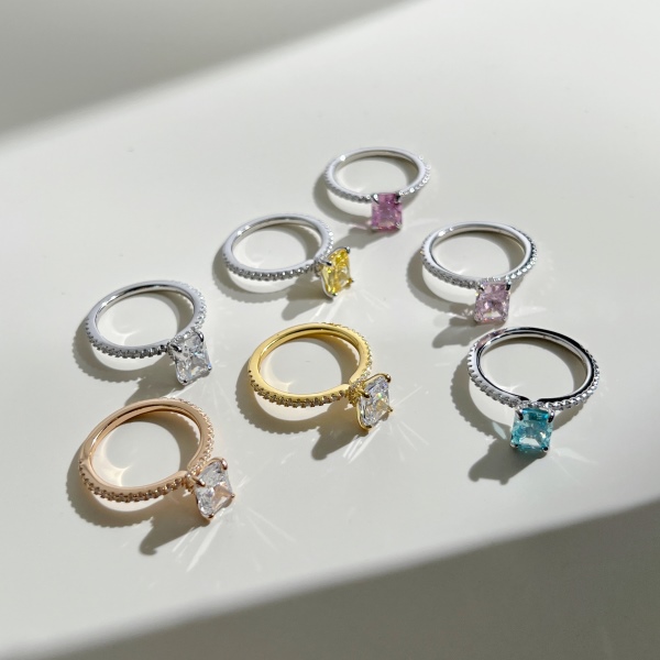925 Sterling Silver 8A Cubic Zirconia Ring - Image 4