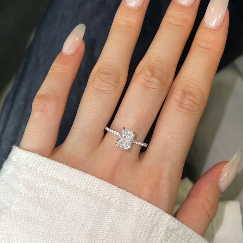 925 Sterling Silver 8A Cubic Zirconia Ring