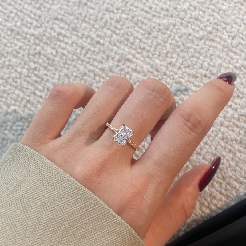 925 Sterling Silver 8A Cubic Zirconia Ring - Image 2