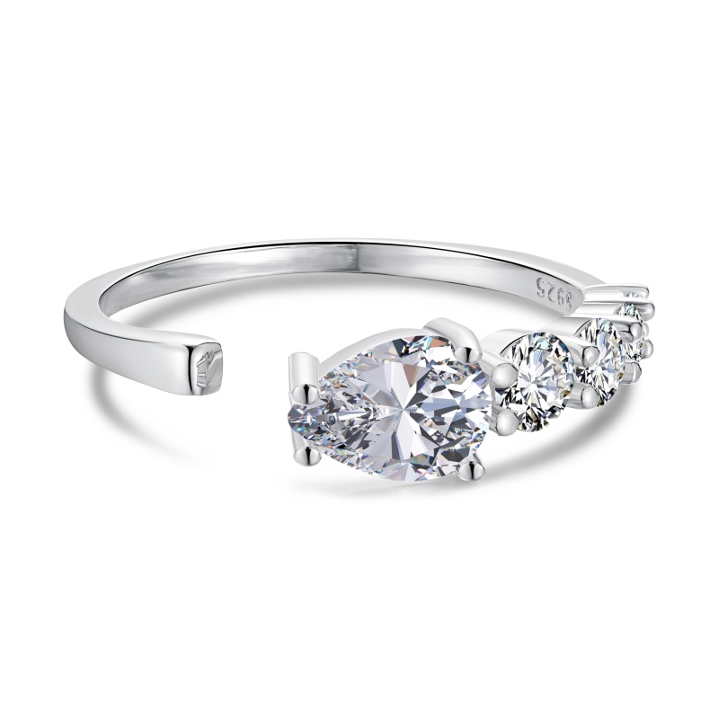 925 Sterling Silver Cubic Zirconia Pear Cut Ring