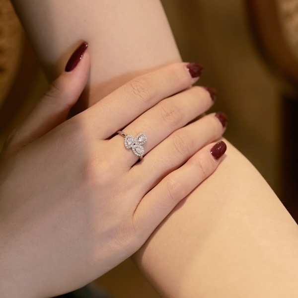 925 Sterling Silver White Cubic Zirconia Ring - Image 4