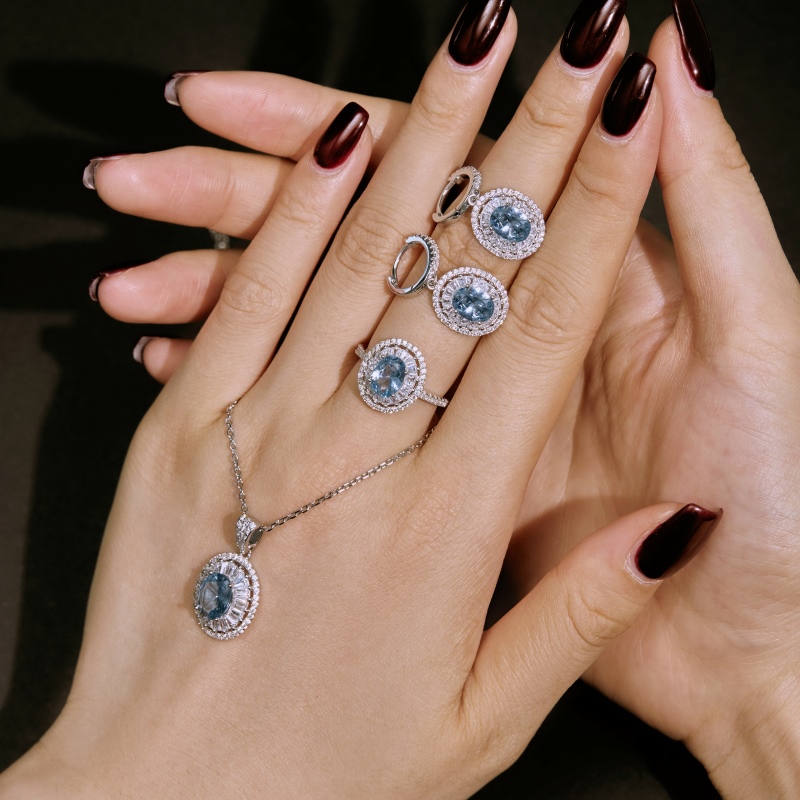 925 Sterling Silver 5A Cubic Zirconia Ring