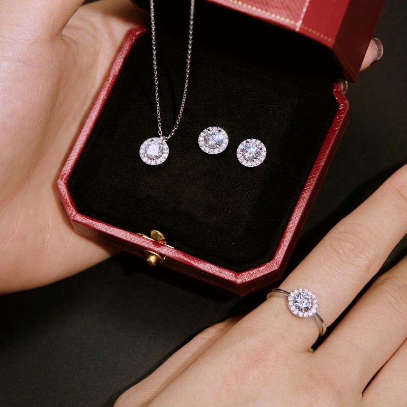 925 Sterling Silver Cubic Zirconia Ring - Image 2