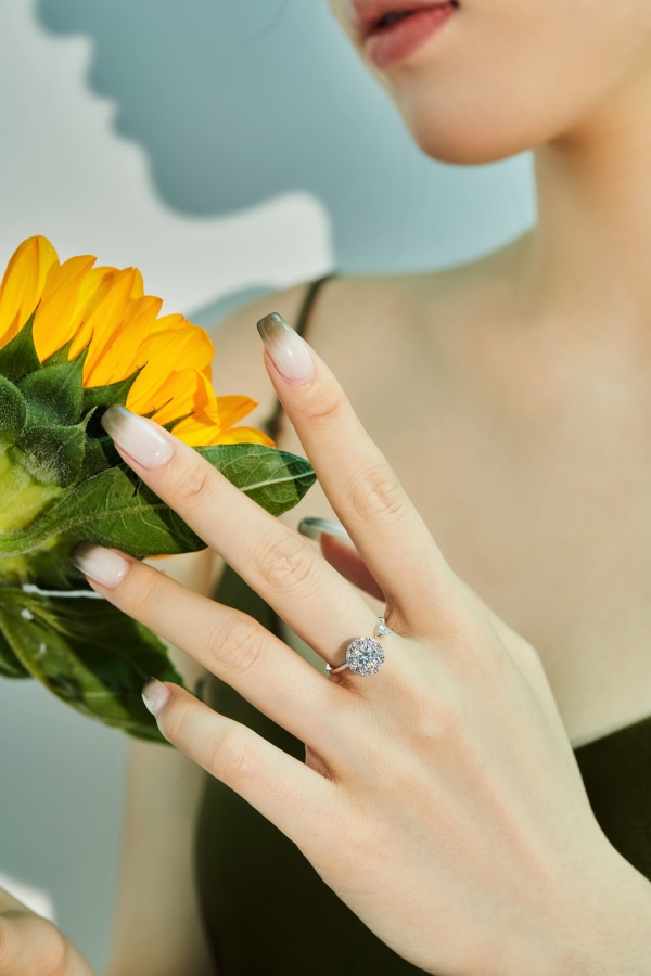 925 Sterling Silver Cubic Zirconia Ring - Image 2