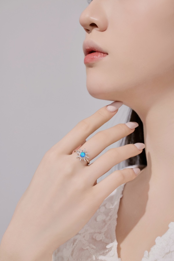 925 Sterling Silver Blue Synthetic Opal Ring - Image 5