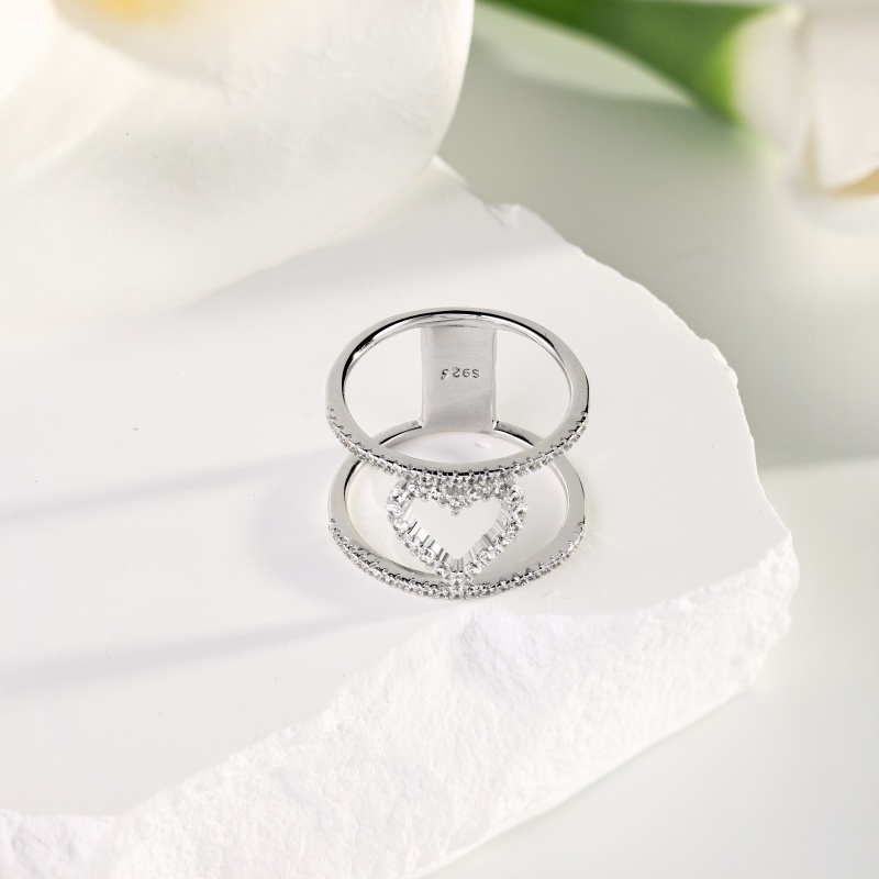 925 Sterling Silver Cubic Zirconia Ring - Image 2