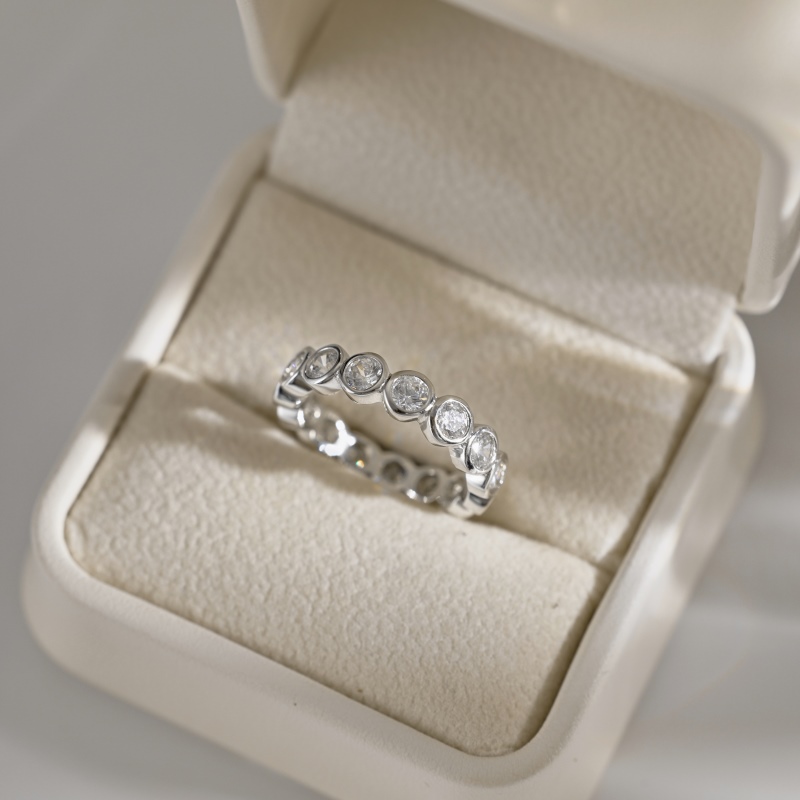 925 Sterling Silver White Cubic Zirconia Ring