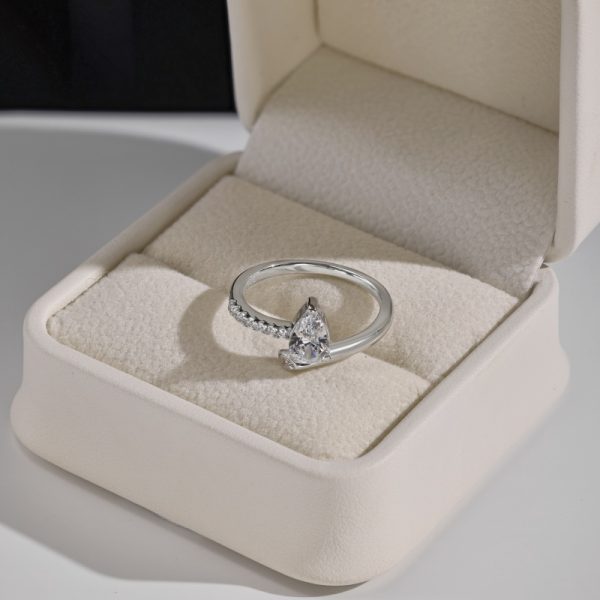 925 Sterling Silver 5A Cubic Zirconia Ring