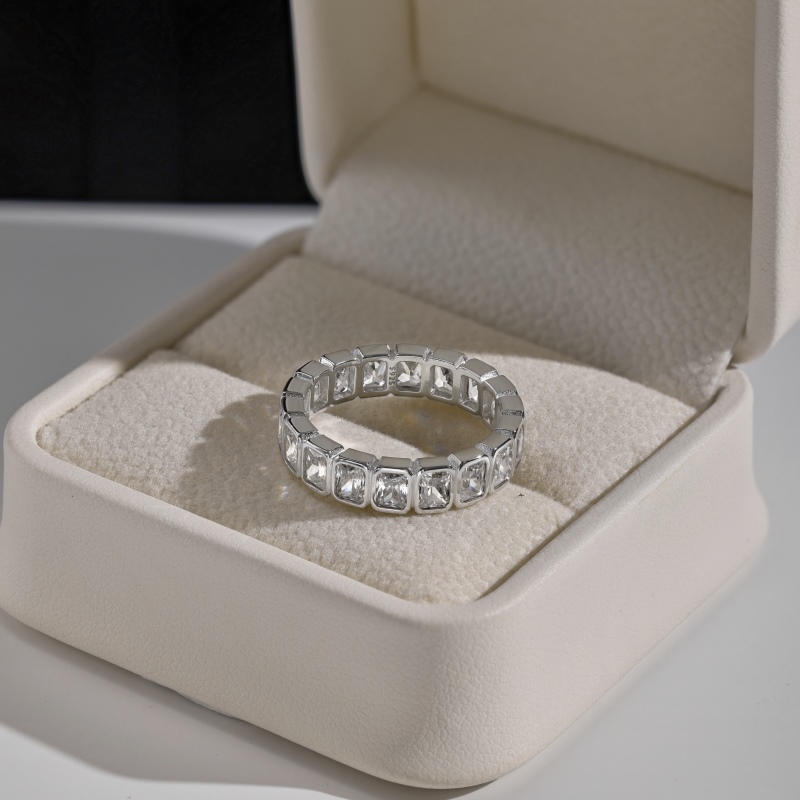 925 Sterling Silver Cubic Zirconia Ring - Image 2