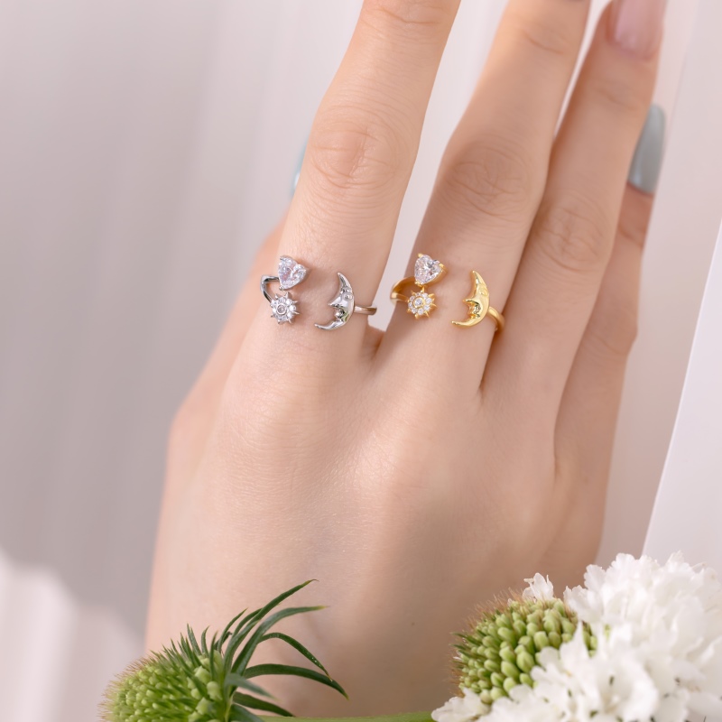 925 Sterling Silver 18K Gold Plated Cubic Zirconia Ring - Image 3