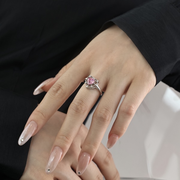 925 Sterling Silver Heart Cut Ring - Image 4
