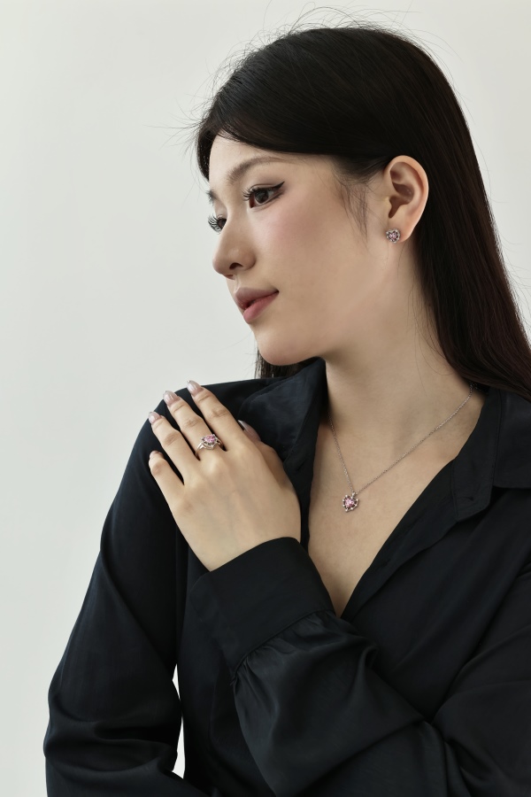 925 Sterling Silver Heart Cut Ring - Image 5