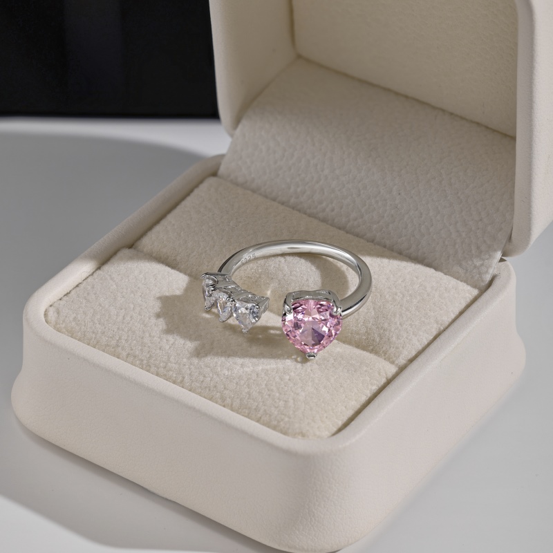925 Sterling Silver 8A Cubic Zirconia Heart Ring