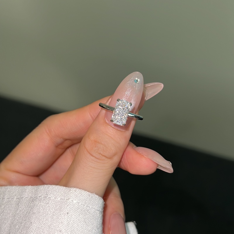 925 Sterling Silver Cubic Zirconia Ring - Image 2