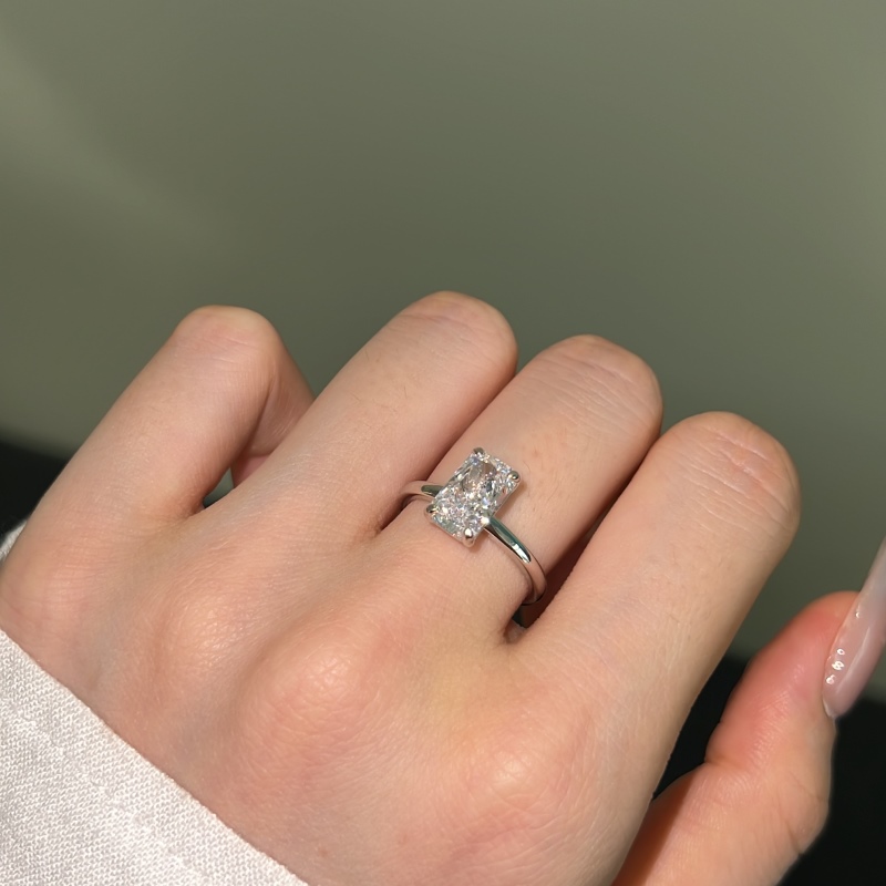 925 Sterling Silver Cubic Zirconia Ring - Image 3