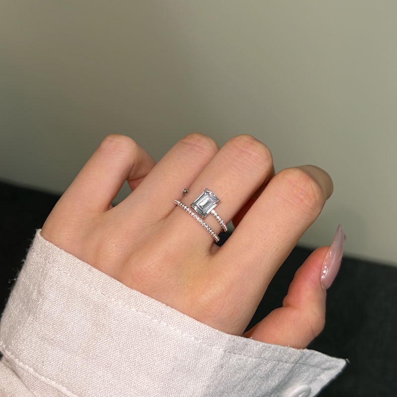 925 Sterling Silver Cubic Zirconia Ring - Image 2