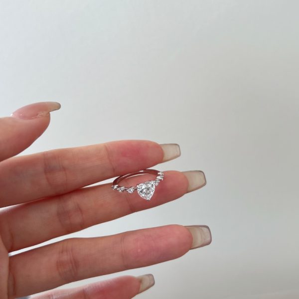 925 Sterling Silver Cubic Zirconia Heart Ring