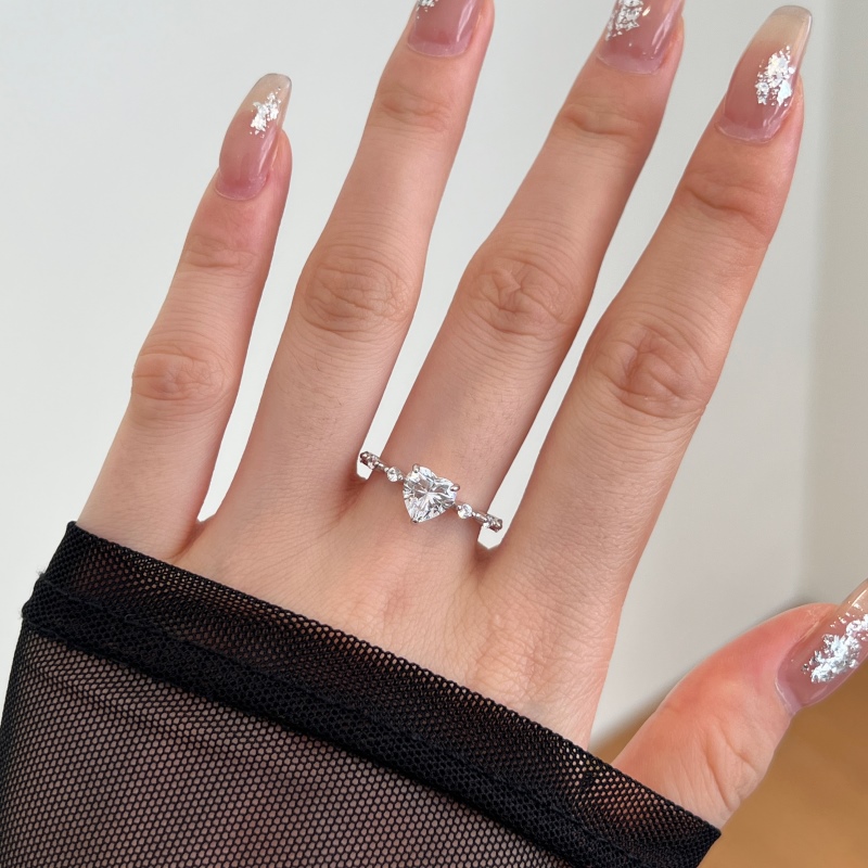 925 Sterling Silver Cubic Zirconia Heart Ring - Image 3