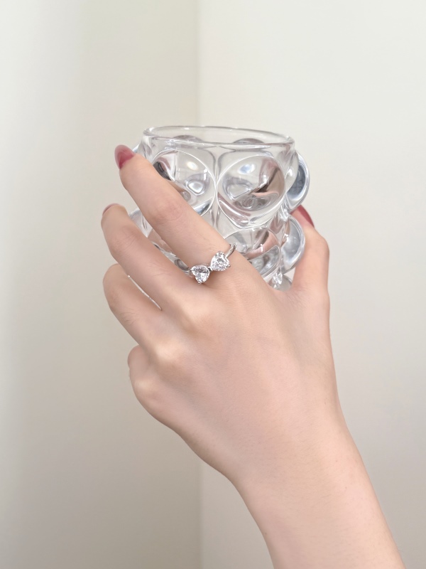 925 Sterling Silver Cubic Zirconia Heart Ring - Image 4