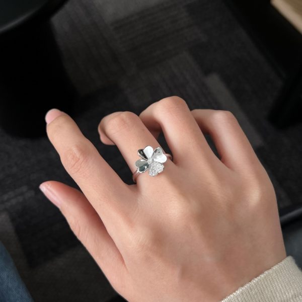 925 Sterling Silver Cubic Zirconia Ring