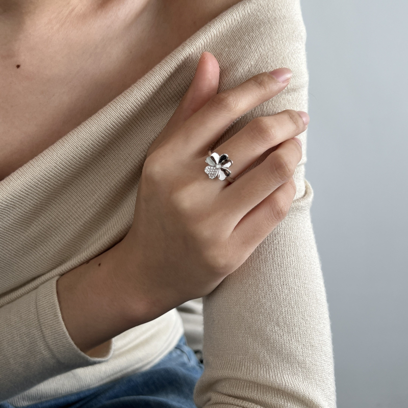 925 Sterling Silver Cubic Zirconia Ring - Image 2