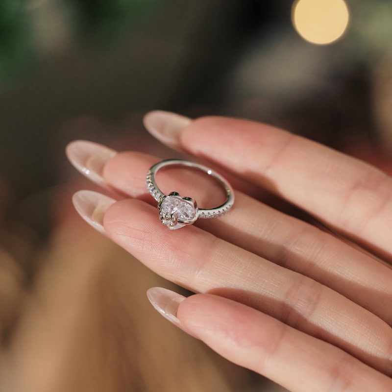 925 Sterling Silver Cubic Zirconia Ring - Image 3