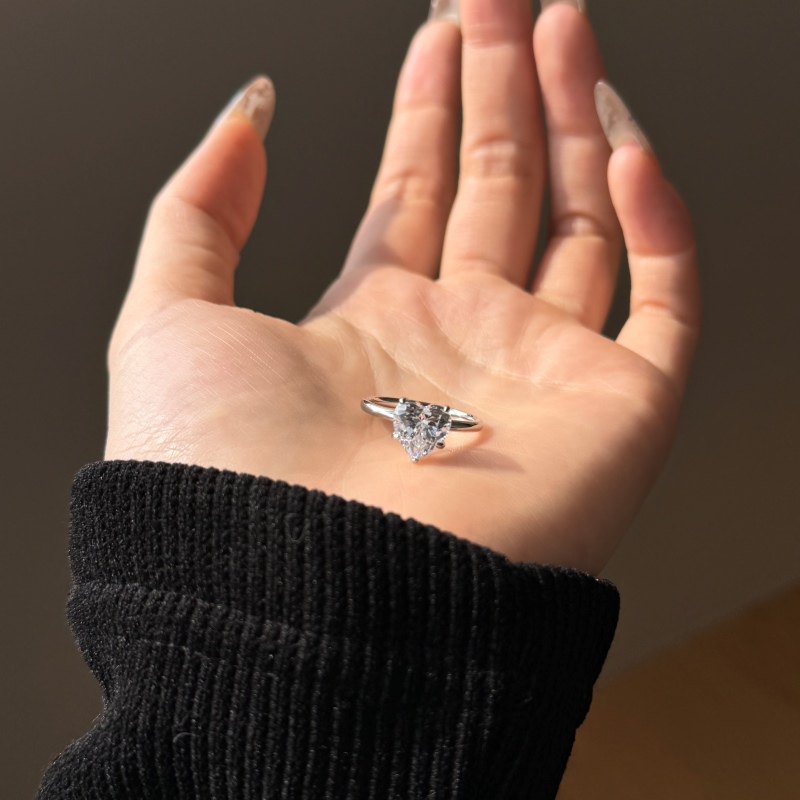 925 Sterling Silver Cubic Zirconia Ring