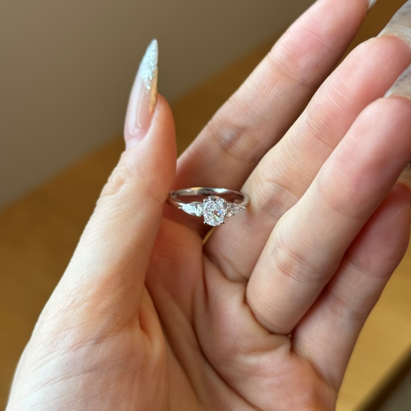 Cubic Zirconia 8A Oval Cut Ring - Image 2