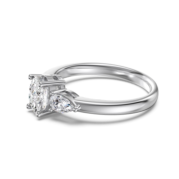 Cubic Zirconia 8A Oval Cut Ring - Image 4