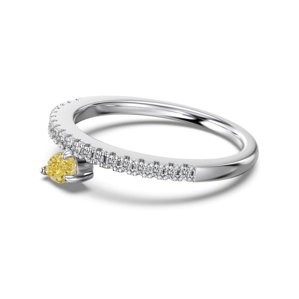 925 Sterling Silver Cubic Zirconia Pear Cut Ring