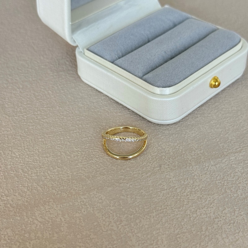 925 Sterling Silver 14K Gold Plated Cubic Zirconia Ring - Image 3