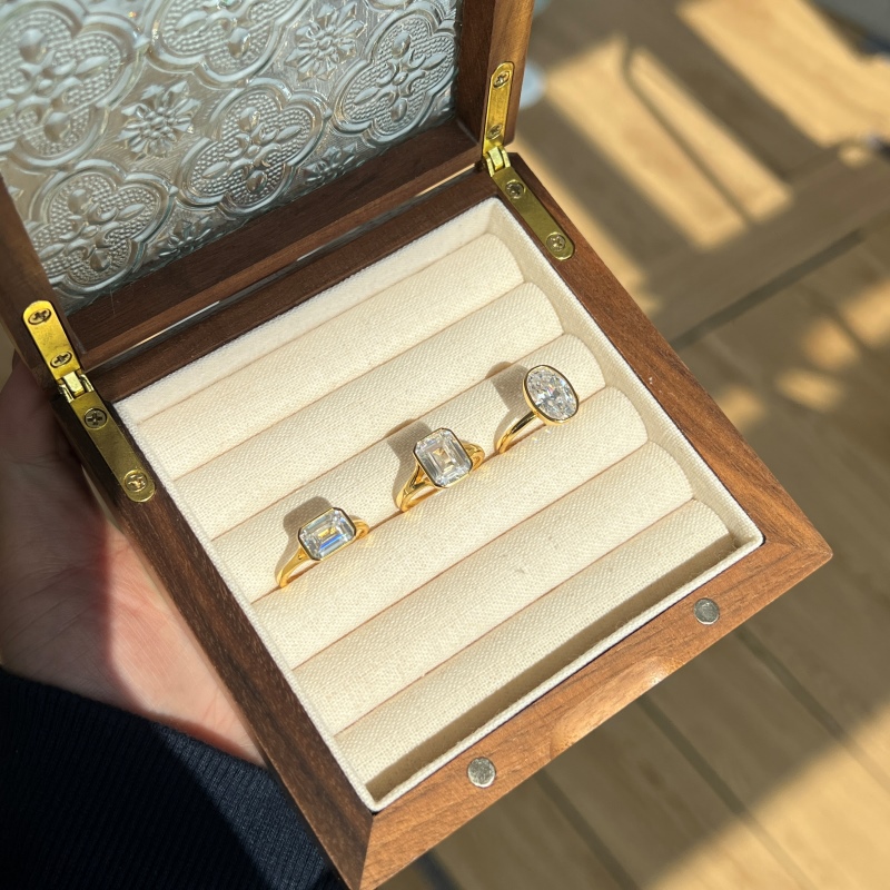 925 Sterling Silver 18K Gold Plated Cubic Zirconia Ring - Image 3