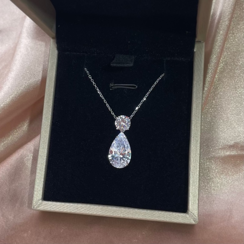 925 Sterling Silver Cubic Zirconia Pear Cut Necklace