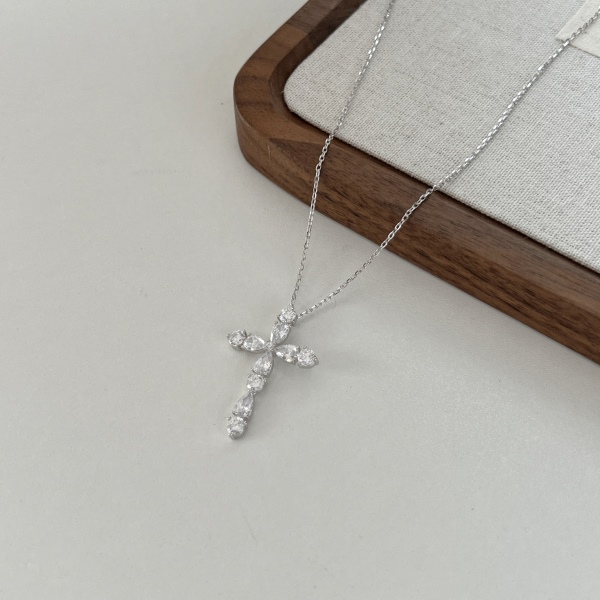 925 Sterling Silver Cubic Zirconia Necklace - Image 4