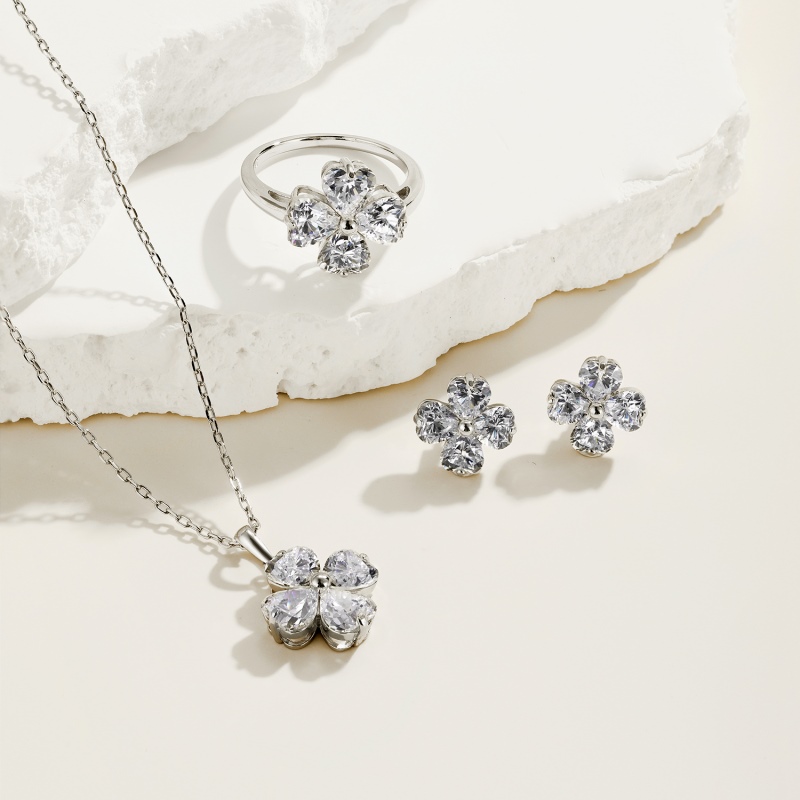 925 Sterling Silver Cubic Zirconia Heart Necklace