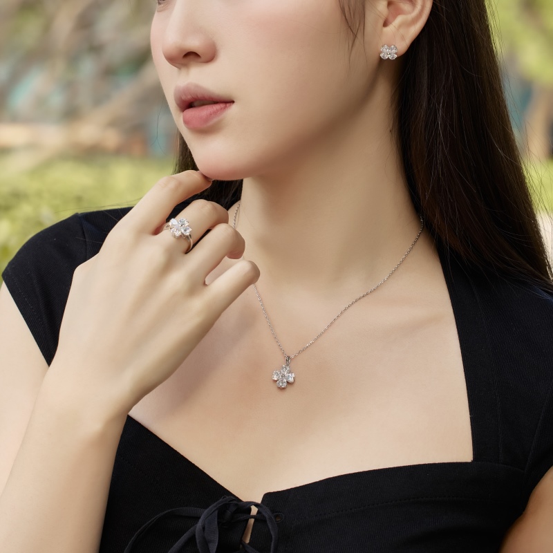 925 Sterling Silver Cubic Zirconia Heart Necklace - Image 3