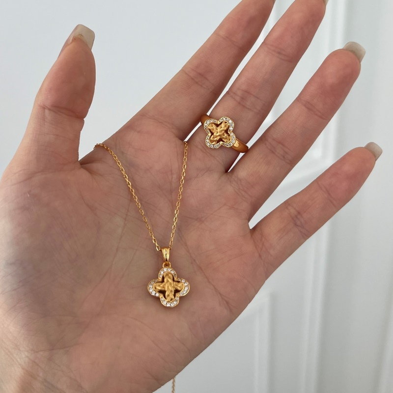 925 Sterling Silver 22K Gold Plated Cubic Zirconia Necklace - Image 3