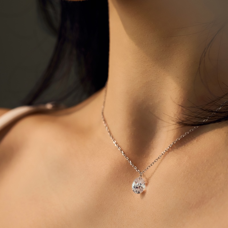 Cubic Zirconia Necklace - Image 3