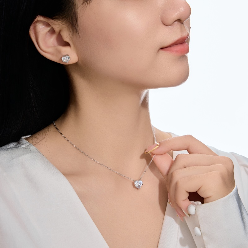 925 Sterling Silver Cubic Zirconia Heart Necklace