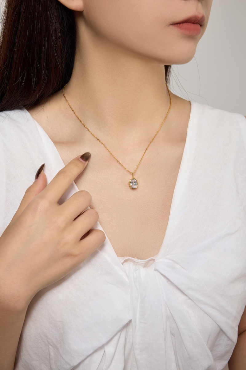 925 Sterling Silver 18K Gold Plated Cubic Zirconia Necklace - Image 2