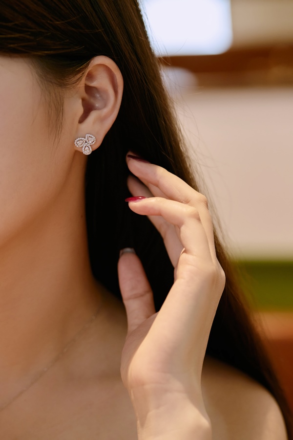 925 Sterling Silver Cubic Zirconia Pear Earrings - Image 4